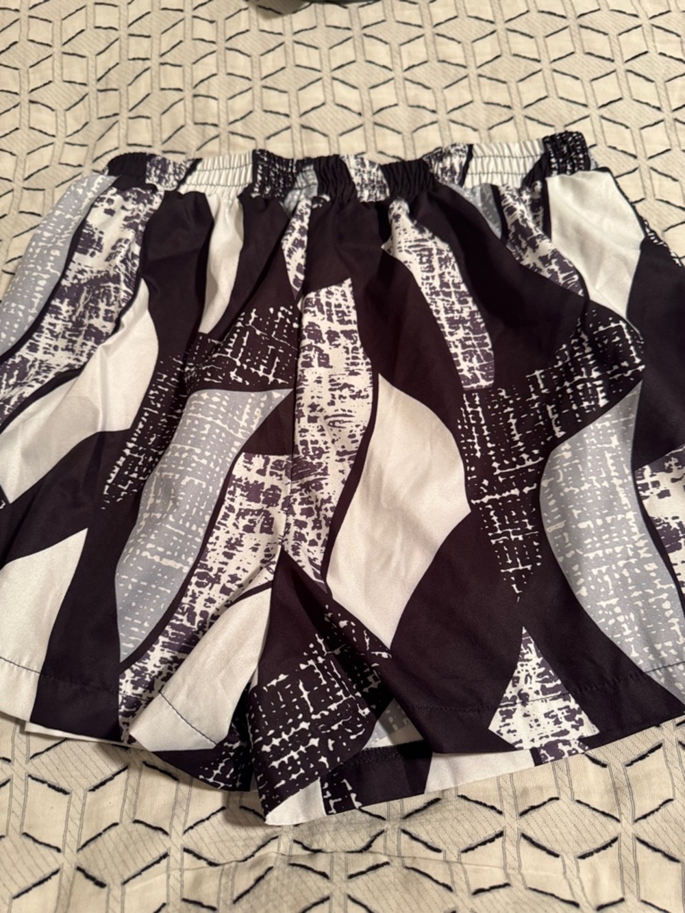 Black and White Abstract Print Drawstring Shorts - Picture 2 of 3